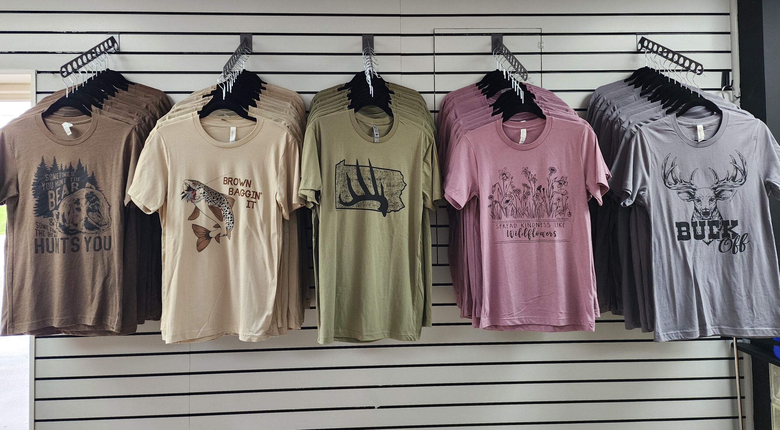 women's graphic t shirts